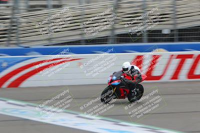 media/Oct-15-2022-Fastrack Riders (Sat) [[9a18b22502]]/Level4/Start Finish 900am/